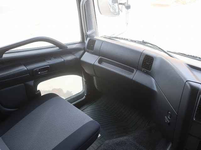 中古トラック 日野 プロフィア 大型アルミウィング