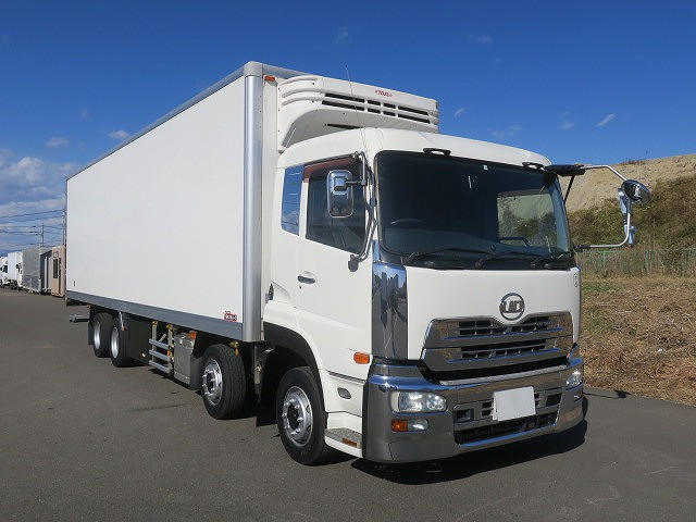 中古トラック UDトラックス冷凍バン ＃2