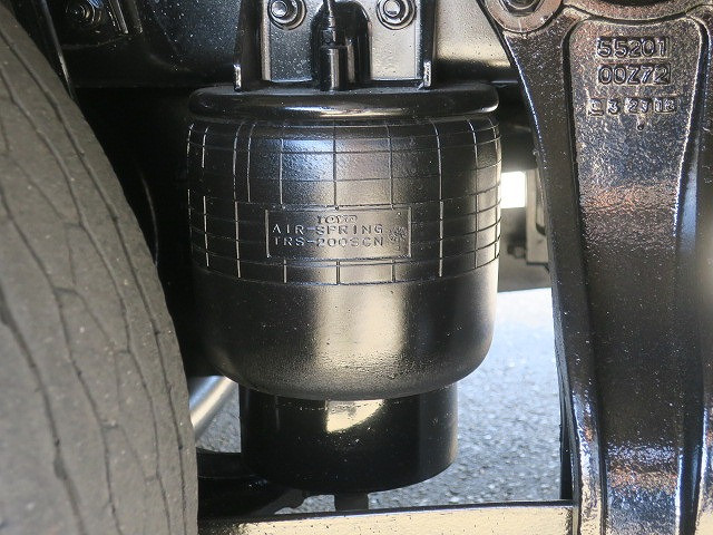 中古トラック UDトラックス冷凍バン ＃11