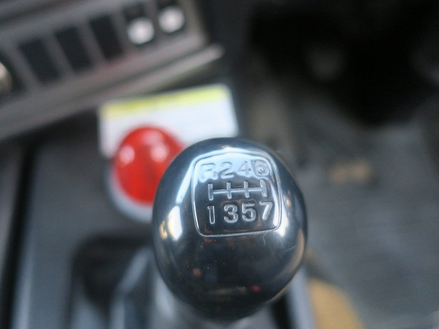 中古トラック 日野粉粒体運搬車 #18
