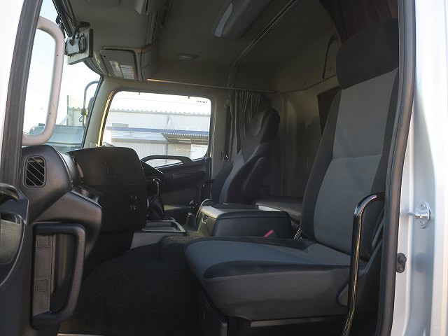中古トラック 日野粉粒体運搬車 #22