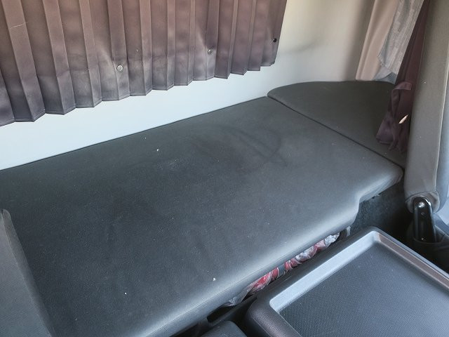 中古トラック 日野粉粒体運搬車 #23