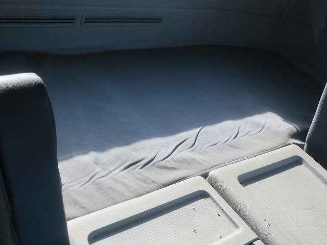 中古トラック UDトラックスコンクリートミキサー車 #23