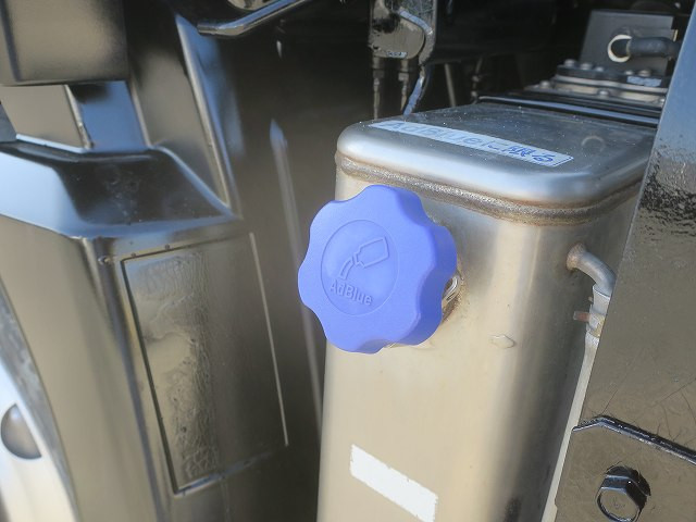 中古トラック UDトラックスコンクリートミキサー車 #10