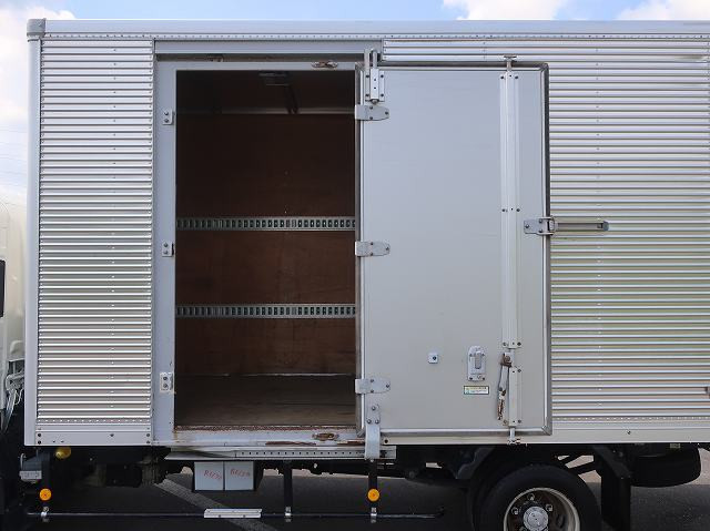 中古トラック いすゞアルミバン ＃7