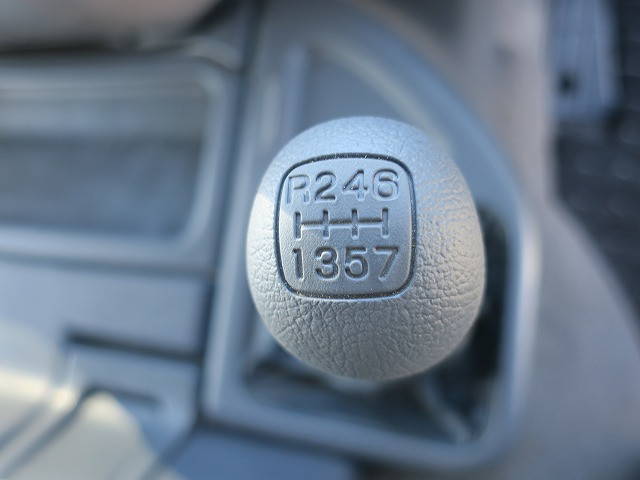 中古トラック 日野粉粒体運搬車 #18