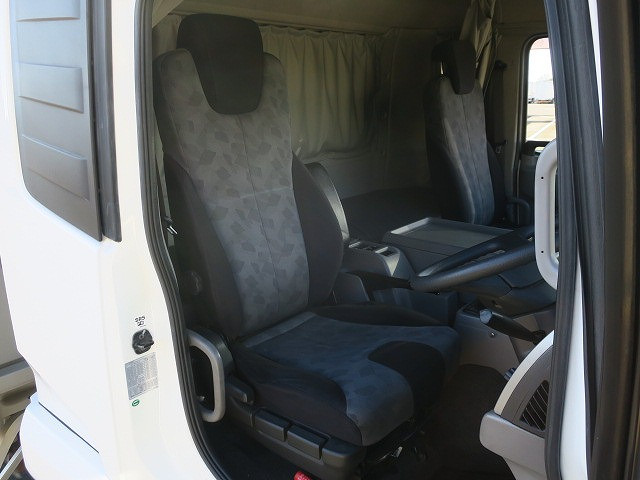 中古トラック UDトラックスアルミウィング ＃13