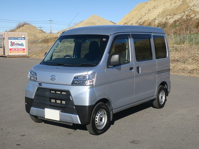【リースレンタル専用車両】令和3年式 ダイハツ ハイゼットカーゴ デラックスSAⅢ 5ドア 650cc 