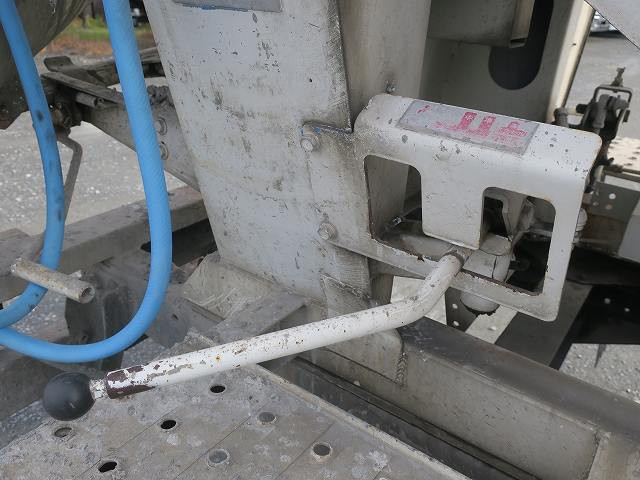 中古トラック いすゞコンクリートミキサー車 #7