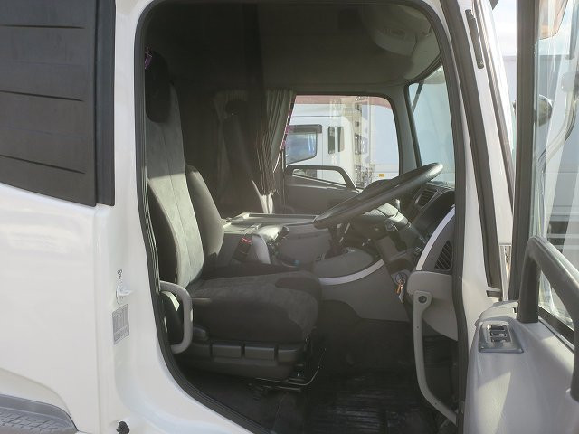 中古トラック UDトラックストラクタヘッド ＃14