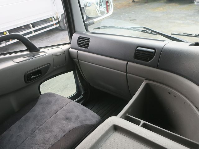 中古トラック UDトラックストラクタヘッド ＃15