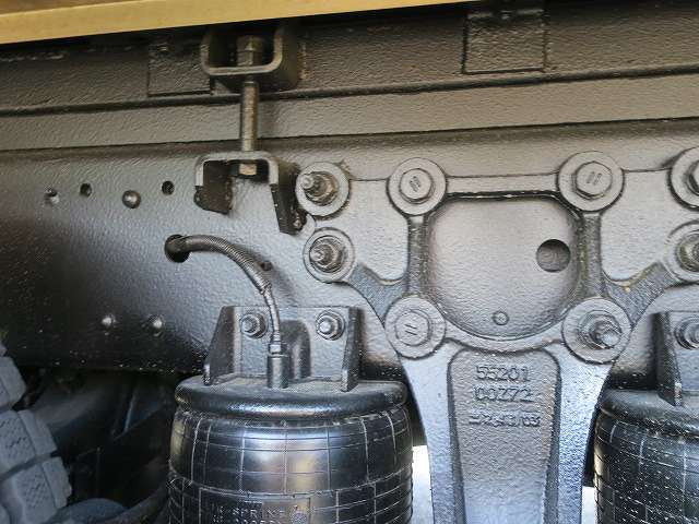 中古トラック UDトラックス平ボディアルミブロック #11