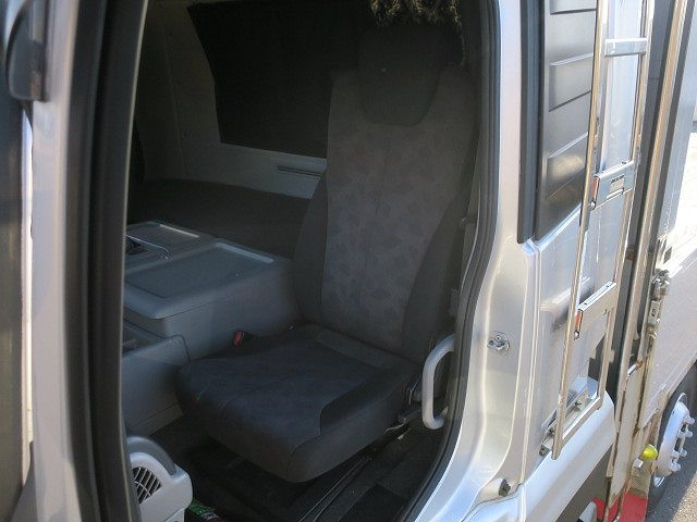 中古トラック UDトラックス平ボディアルミブロック #22