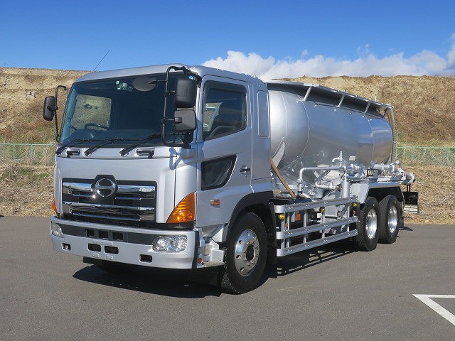 最新入庫情報】平成20年式 日野 プロフィア 22トン粉粒体運搬車 • 中古