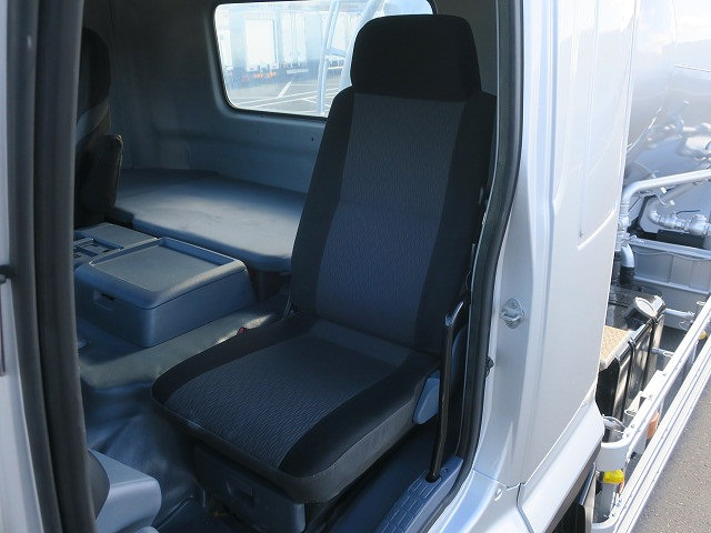 中古トラック 日野粉粒体運搬車 #23