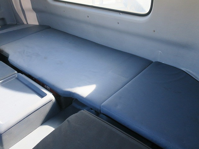 中古トラック 日野粉粒体運搬車 #24
