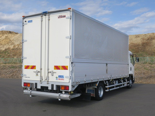中古トラック いすゞアルミウィング ＃3