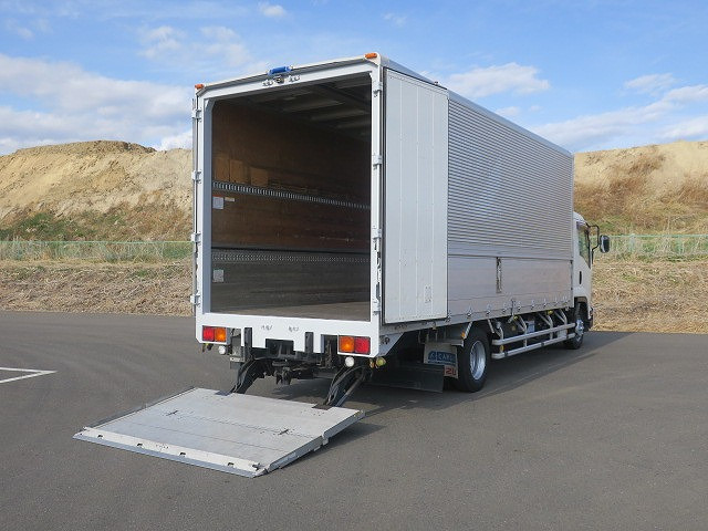 中古トラック いすゞアルミウィング ＃9