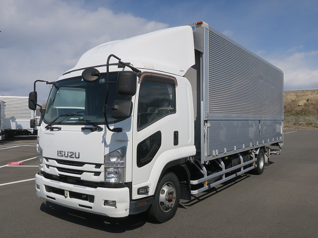 三菱ふそう　アルミウィング／幌ウィング