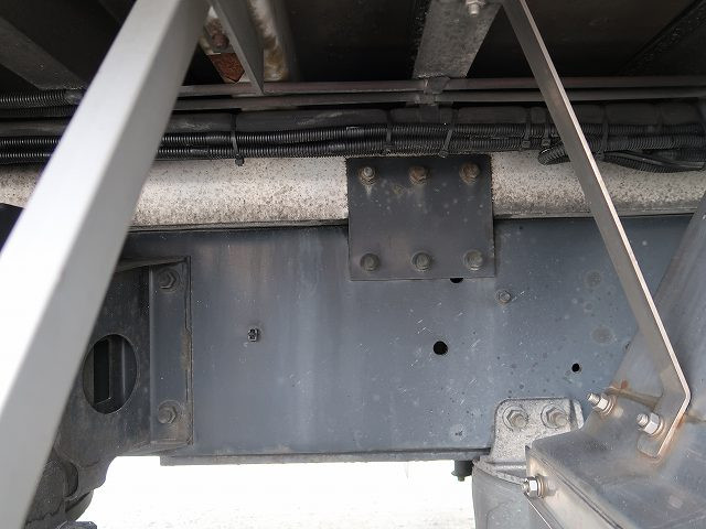 中古トラック いすゞ冷凍バン #11