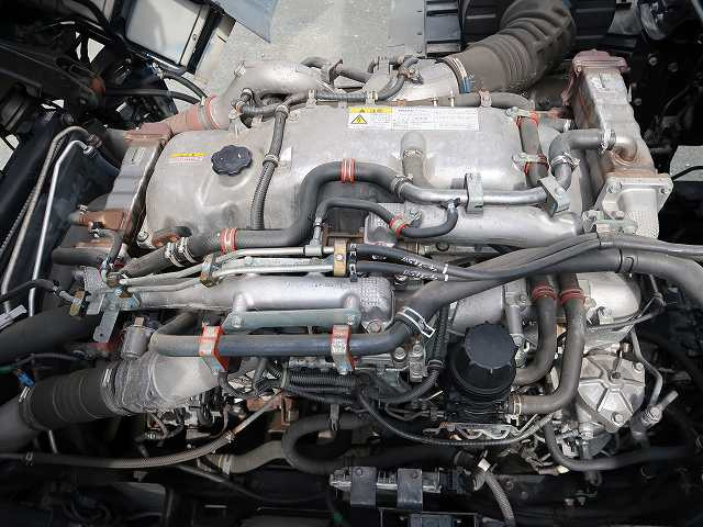 中古トラック いすゞ冷凍バン #12