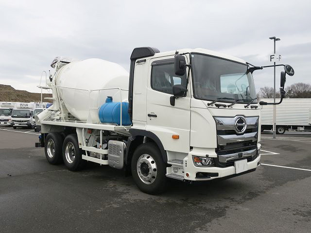 中古トラック 日野コンクリートミキサー車 ＃2