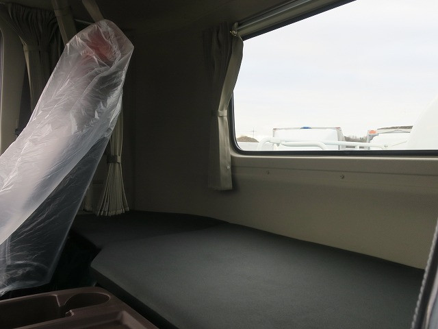 日野 プロフィア 大型コンクリートミキサー車