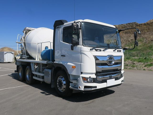 中古トラック 日野コンクリートミキサー車 ＃2