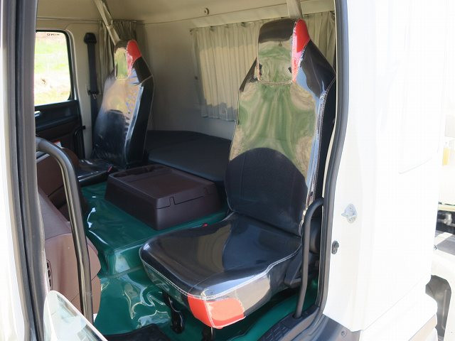 中古トラック 日野コンクリートミキサー車 #24