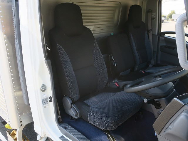 中古トラック いすゞアルミバン ＃11