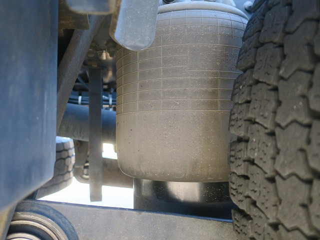 中古トラック UDトラックストラクタヘッド ＃11