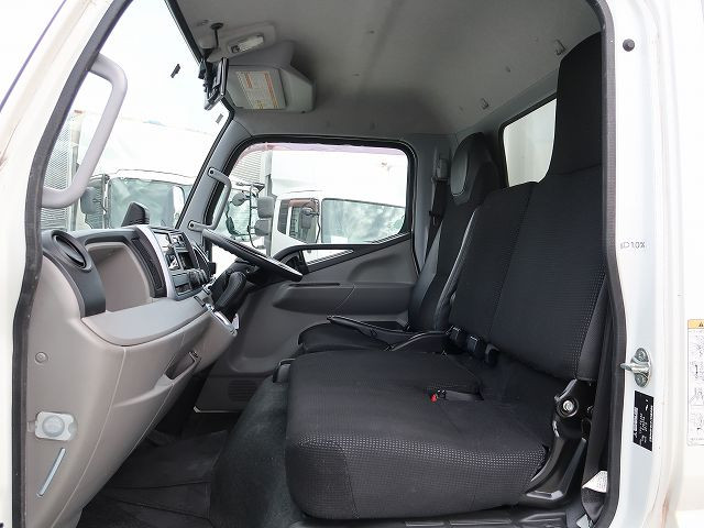 中古トラック 三菱ふそう冷凍バン #23