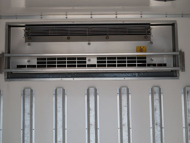 中古トラック 三菱ふそう冷凍バン #7