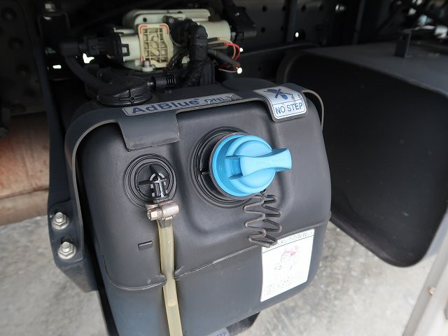 中古トラック 三菱ふそう冷凍バン #10