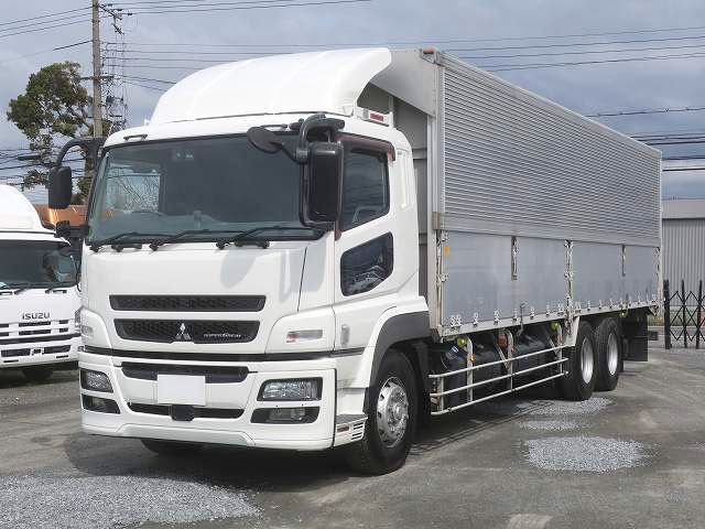 2013 Mitsubishi Fuso Super Great, large aluminum wing, high-floor 3-axle, 380 horsepower 