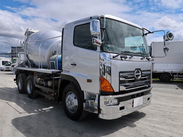 中古トラック 日野コンクリートミキサー車 ＃2