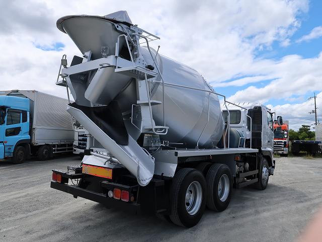 中古トラック 日野コンクリートミキサー車 ＃3