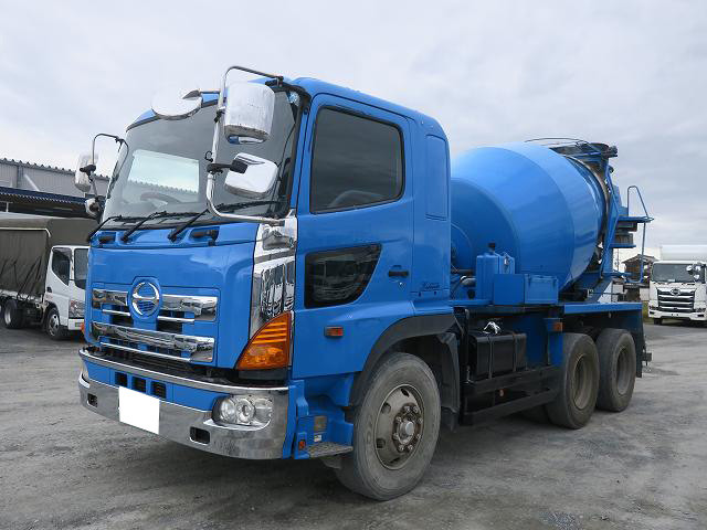 日野　ミキサー車