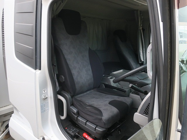 中古トラック UDトラックスアルミウィング #13