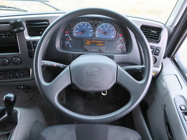 中古トラック UDトラックスアルミウィング #15