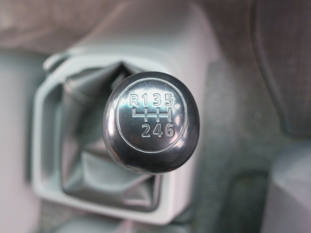 中古トラック UDトラックスアルミウィング #17