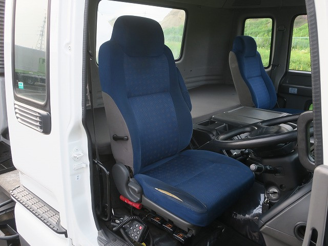 中古トラック いすゞミルクローリー #13