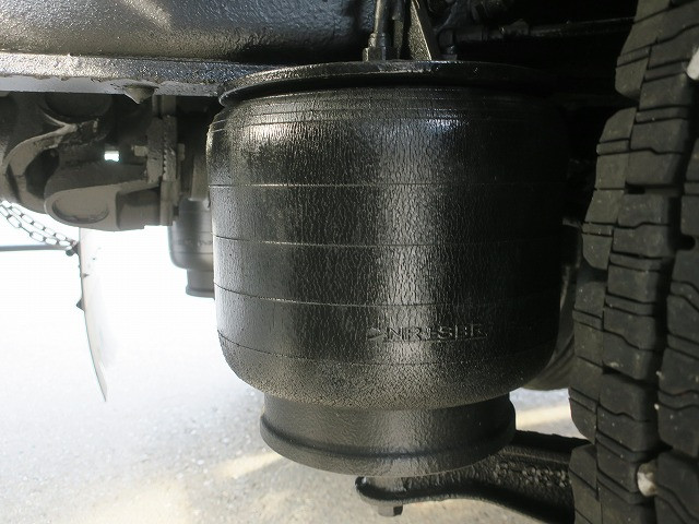 中古トラック いすゞミルクローリー #9