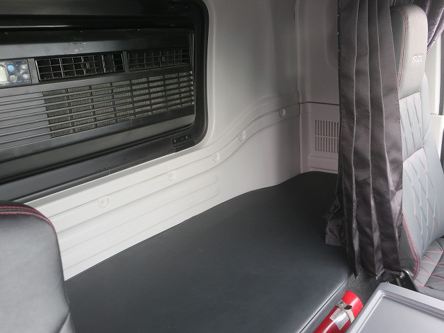 中古トラック いすゞアルミウィング ＃22