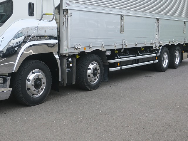 中古トラック いすゞアルミウィング ＃10