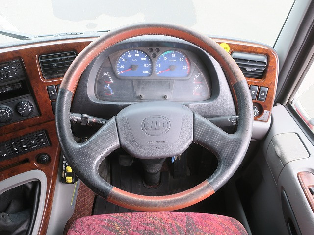 中古トラック UDトラックスダンプ #16