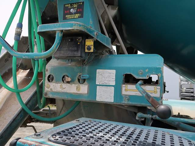 中古トラック 日野コンクリートミキサー車 ＃7