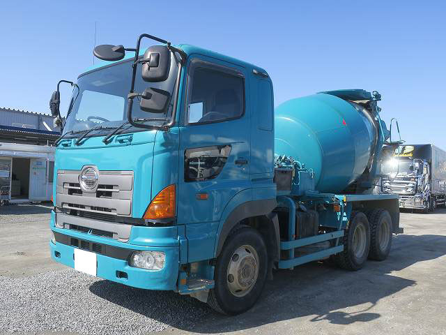 日野　ミキサー車