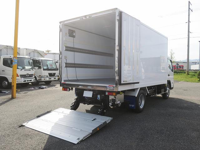 中古トラック 三菱ふそう冷凍バン #9