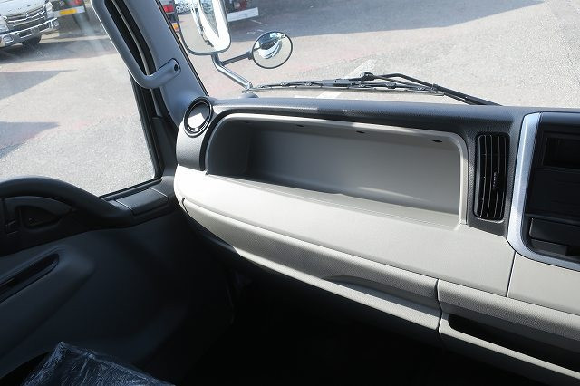 中古トラック 三菱ふそうクレーン付平ボディ ＃16